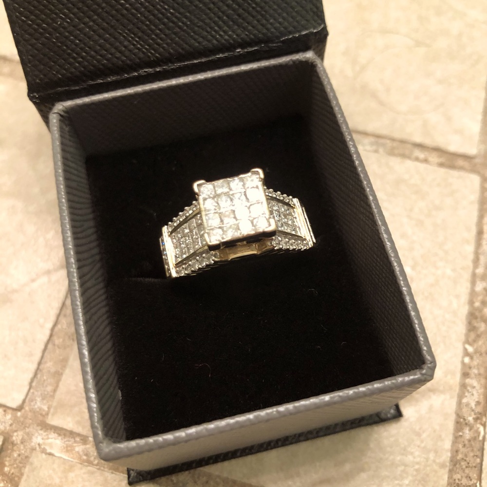 2+ carat Prong less diamond ring in gold 24carat